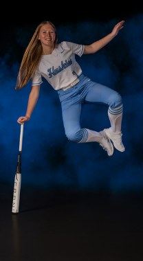 Example of the Mid-Air Leap pose