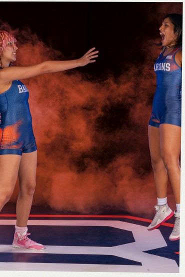 Example of the Hype Partner pose